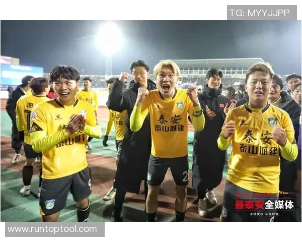 洲际杯半场：德阿拉斯凯塔、桑切斯破门，蓝十字1-1弗拉门戈